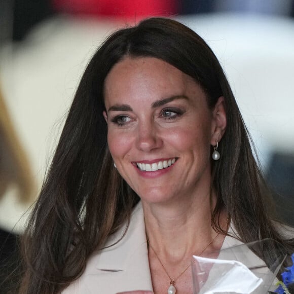 Catherine (Kate) Middleton et la princesse Anne vont assister à une démonstration de simulation d'opération césarienne d'urgence au Royal College of Obstetricians & Gynaecologists à Londres le 27 avril 2022. 