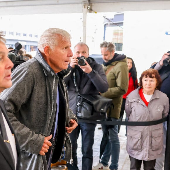 Patrick Poivre d'Arvor (PPDA) - Obsèques de l'ancien ministre de la Culture Frédéric Mitterrand en l'Église Saint-Thomas d'Aquin à Paris. Le 26 mars 2024 © Moreau-Jacovides / Bestimage