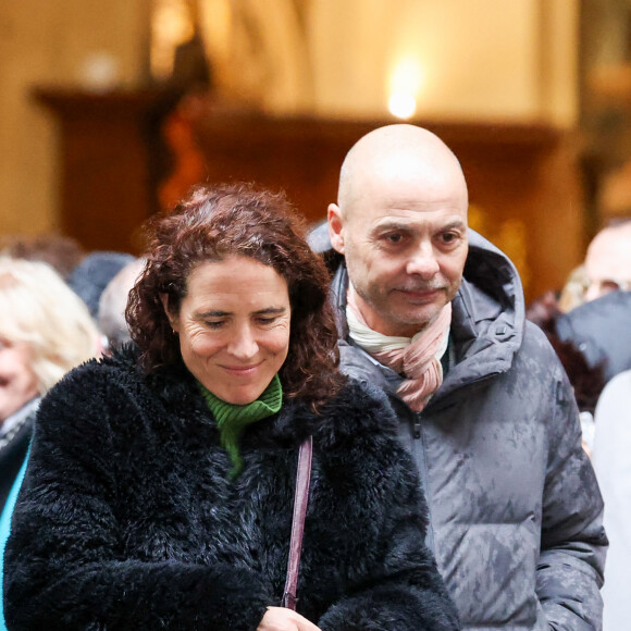 Mazarine Pingeot et son mari Didier Le Bret - Sorties des obsèques de l'ancien ministre de la Culture Frédéric Mitterrand en l'Église Saint-Thomas d'Aquin à Paris. Le 26 mars 2024 © Moreau-Jacovides / Bestimage 