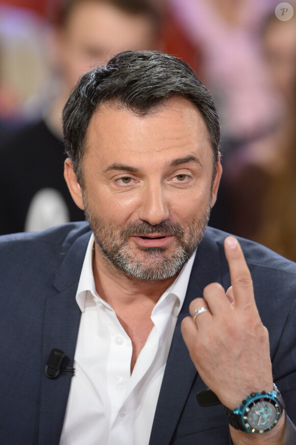 Frédéric Lopez - Enregistrement de l'émission "Vivement Dimanche" à Paris le 02 Juin 2015 et qui sera diffusée le 28 juin 2015. Invité principal David Pujadas 