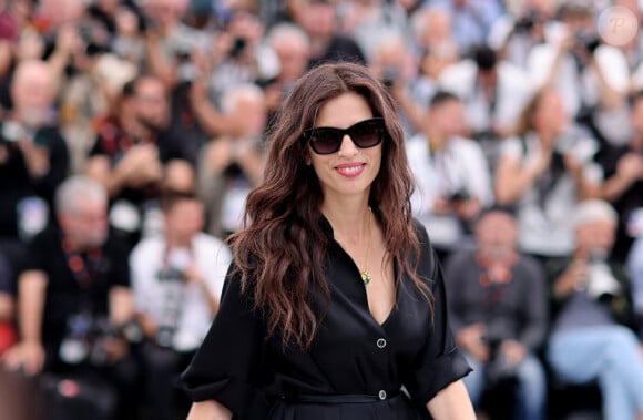 La réalisatrice Maïwenn au photocall de "Jeanne du Barry" lors du 76ème Festival International du Film de Cannes, le 17 mai 2023. © Dominique Jacovides/Cyril Moreau/Bestimage 