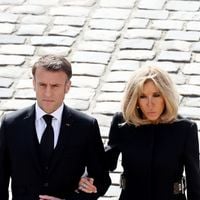 Brigitte Macron repérée sur le tournage d'une grande série américaine : une apparition prévue dans la saison 4 ? Des indices ne trompent pas !