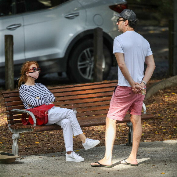 L'actrice de 48 ans a partagé l'information sur les réseaux sociaux sans évoquer la raison.Exclusif - Sacha Baron Cohen et Isla Fisher passent un moment familial au parc avec leurs enfants à Sydney le 8 mai 2021.