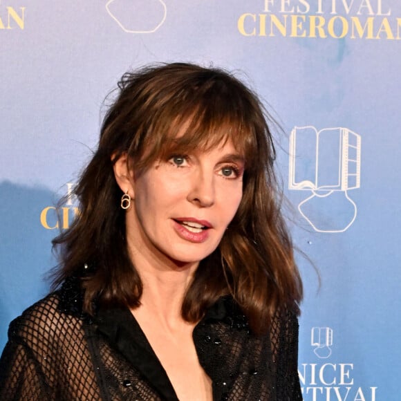 Anne Parillaud au photocall de la soirée du 8 octobre lors de la 4ème édition du festival Cinéroman à Nice. © Bruno Bebert / Bestimage 