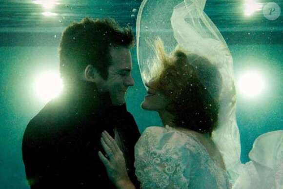 Ils se marient sous l'eau !