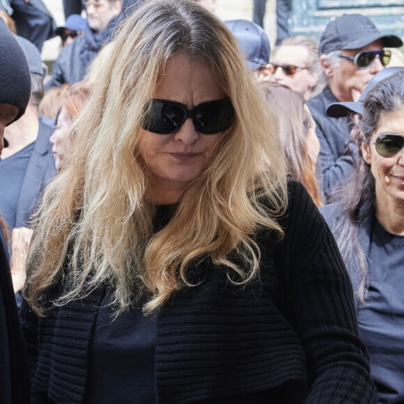 Karen Mulder - Sortie des obsèques de Jean-Yves Le Fur en l'église Saint-Roch à Paris, le 6 avril 2024. © Cyril Moreau-Dominique Jacovides/Bestimage 