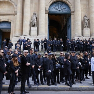 Rappelons qu'il est décédé le 31 mars dernier à 59 ans.
Sortie des obsèques de Jean-Yves Le Fur en l'église Saint-Roch à Paris, le 6 avril 2024. © Cyril Moreau-Dominique Jacovides/Bestimage 