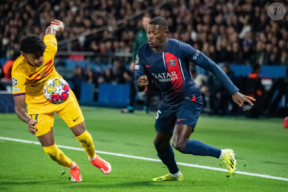 Nuno Mendes (Paris SG) Lamine Yamal (FC Barcelone) - Quart de finale aller de Ligue des champions: Le PSG s'est incliné à domicile face au FC Barcelone (2-3) au Parc des Princes à Paris le 10 avril 2024.