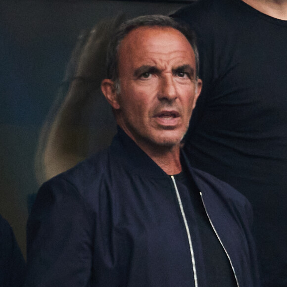Mauvaise nouvelle pour Nikos Aliagas
Nikos Aliagas - Célébrités dans les tribunes du match de football entre la France et la Grèce au Stade de France dans le cadre des éliminatoires pour l'Euro © Cyril Moreau/Bestimage