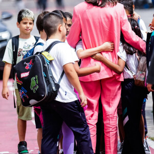 La reine Letizia d'Espagne assiste à la remise des prix nationaux de l'innovation et du design 2023 au bâtiment Miller à Las Palmas de Gran Canaria le 11 avril 2024. 