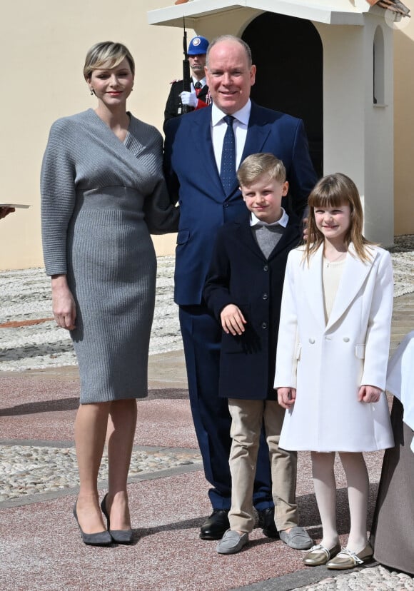 Le prince de Monaco fête son anniversaire en famille sur la Place du Palais princier de Monaco, le 14 mars 2024. © Claudia Albuquerque/Bestimage