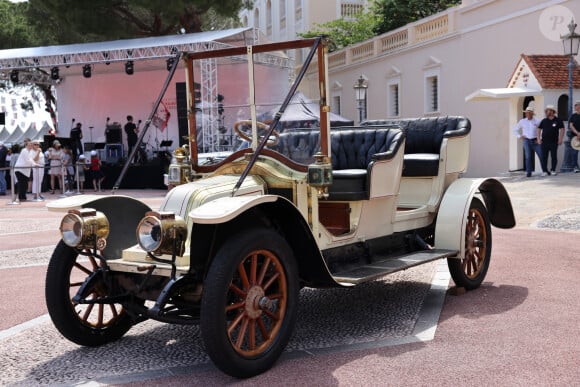 Défilé de voitures de la collection du Prince Rainier de Monaco, dans le cadre des célébrations de son centenaire, à Monaco, le 31 mai 2023. © Claudia Albuquerque / Bestimage