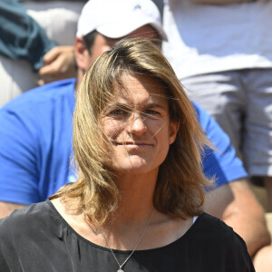 Amélie Mauresmo aux Internationaux de France de tennis de Roland Garros 2023 à Paris, France, le 8 juin 2023. © Chryslene Caillaud/Panoramic/Bestimage 