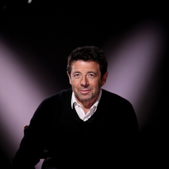 Exclusif - Patrick Bruel lors de l'enregistrement de l'émission "Inoubliables, nos chers grands-parents", présentée par N.Lévy, diffusée le 23 avril, au Studio Harcourt à Paris. Le 20 février 2024 © Dominique Jacovides / Bestimage