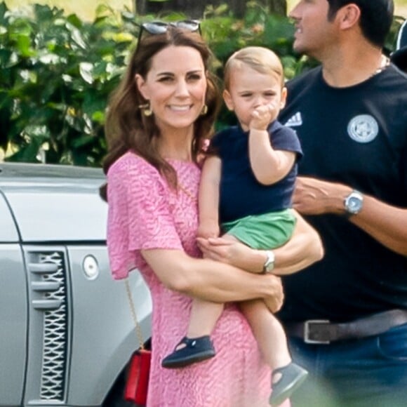 Catherine (Kate) Middleton, duchesse de Cambridge et le prince Louis de Cambridge lors d'un match de polo de bienfaisance King Power Royal Charity Polo Day à Wokinghan, comté de Berkshire, Royaume Uni, le 10 juillet 2019.