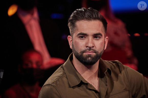 A noter qu'il va bien, il est "tiré d'affaire".
Info - Kendji Girac a été blessé par balle cette nuit sur une aire de gens du voyage à Biscarosse - Exclusif - Kendji Girac - Enregistrement de l'émission "Allez viens je t'emmène...Au Music Hall" au Studio Gabriel à Paris, qui sera diffusée le 28 mai sur France 3. Le 6 avril 2021 © Cyril Moreau / Bestimage 