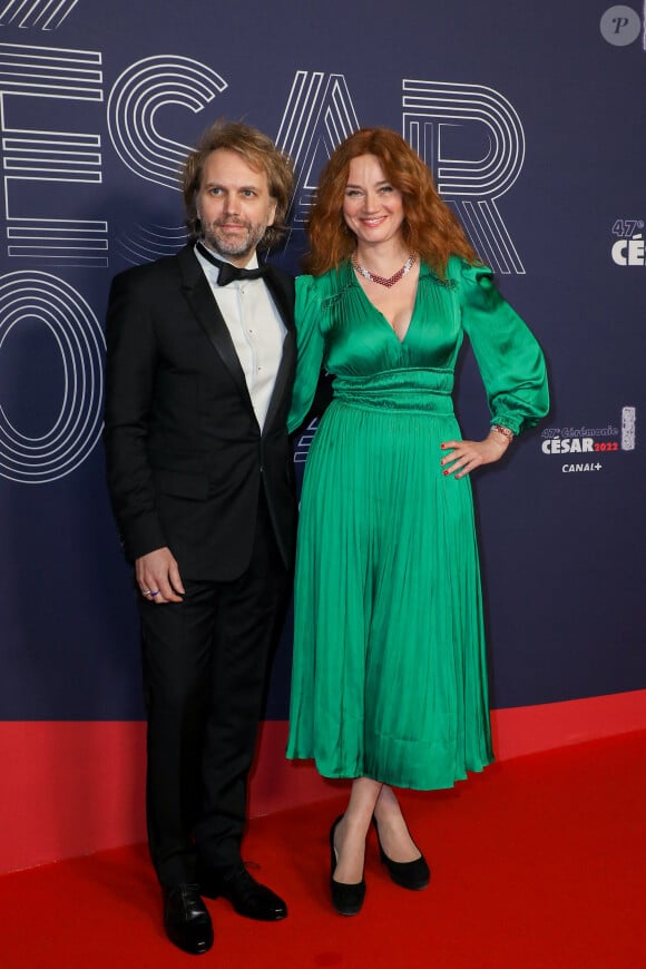 De verbaliser leur rêve et de devenir eux-mêmes, en un mot, d'être unique, là où dans l'éducation française on vous demande d'entrer dans le moule, de ne pas faire de vagues."
Marine Delterme, Florian Zeller - Photocall de la 47ème édition de la cérémonie des César à l'Olympia à Paris, le 25 février 2022. © Borde-Jacovides/Bestimage 