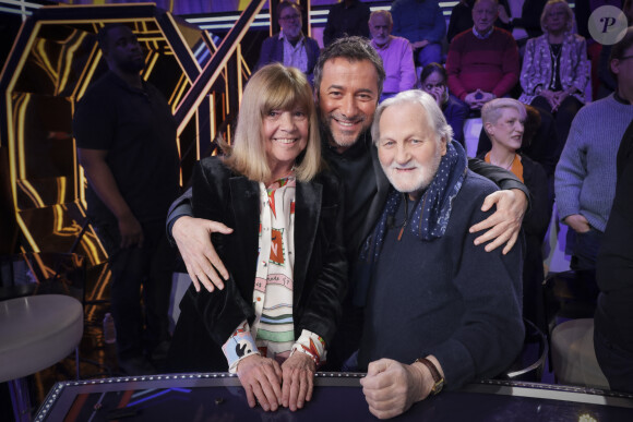 Exclusif - Chantal Goya, Bernard Montiel, Jean-Jacques Debout sur le plateau de l'enregistrement de l'émission " Face à Hanouna " présentée par C.Hanouna et diffusée sur C8 le 27 avril 2024, à Paris, France, le 25 avril 2024. © Jack Tribeca / Bestimage