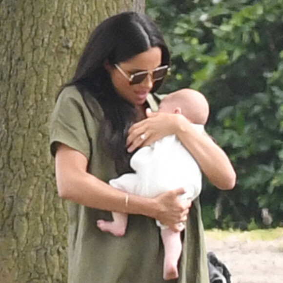 Meghan, duchesse de Sussex, et son fils Archie assistent au King Power Royal Charity Polo Day pour le Khun Vichai Srivaddhanaprabha Memorial Polo Trophy au Billingbear Polo Club à Wokingham, au Royaume-Uni, le 10 juillet 2019. Photo par Splash News/ABACAPRESS.COM