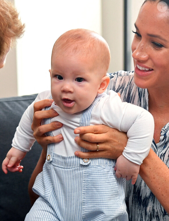 Le prince Harry, le duc de Sussex et Meghan, la duchesse de Sussex, tenant leur fils Archie, rencontrent l'archevêque Desmond Tutu à la Desmond & ; Leah Tutu Legacy Foundation au Cap, en Afrique du Sud, le 25 septembre 2019. Photo by Splash News/ABACAPRESS.COM