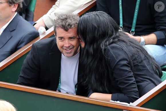 Arnaud Lagardère et sa femme Jade Foret (Lagardère) - People aux Internationaux de France de tennis de Roland Garros à Paris, le 29 mai 2014.