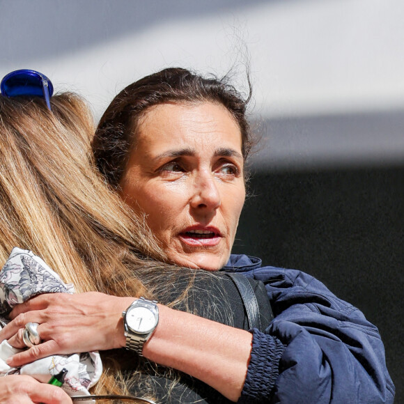 Yasmine Lavoine et mademoiselle Agnès - Arrivées aux obsèques du prince Jean-Stanislas Poniatowski en l'Eglise polonaise à Paris, France, le 29 avril 2024. © Jacovides-Moreau/Bestimage