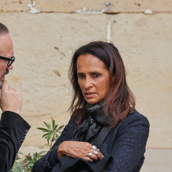 Vincent Perez et sa femme Karine Silla - Sorties des obsèques du prince Jean-Stanislas Poniatowski en l'Eglise polonaise à Paris, France, le 29 avril 2024. © Jacovides-Moreau/Bestimage