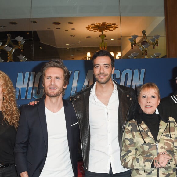 Kamel Guenfoud, Elodie Fontan, son compagnon Philippe Lacheau, Tarek Boudali, Dorothée (Frédérique Hoschedé), Pierre Lacheau et Julien Arruti à l'avant-première du film "Nicky Larson et le Parfum de Cupidon" au cinéma Le Grand Rex à Paris, France, le 1er février 2019. © Coadic Guirec/Bestimage 