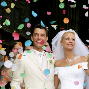 L'ancienne Miss France et Miss Europe Elodie Gossuin et Bertrand Lacherie se sont mariés à l'église de Compiègne et à la mairie de Trosly-Breuil dans le Nord de la France le 1er juillet 2006. Photo par Nebinger-Suu/ABACAPRESS.COM