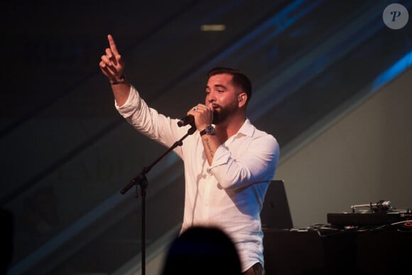 Exclusif - Kendji Girac - Célébration des 10 ans du centre commercial Beaugrenelle à Paris, France. Le 12 octobre 2023. © Christophe Clovis / Bestimage 