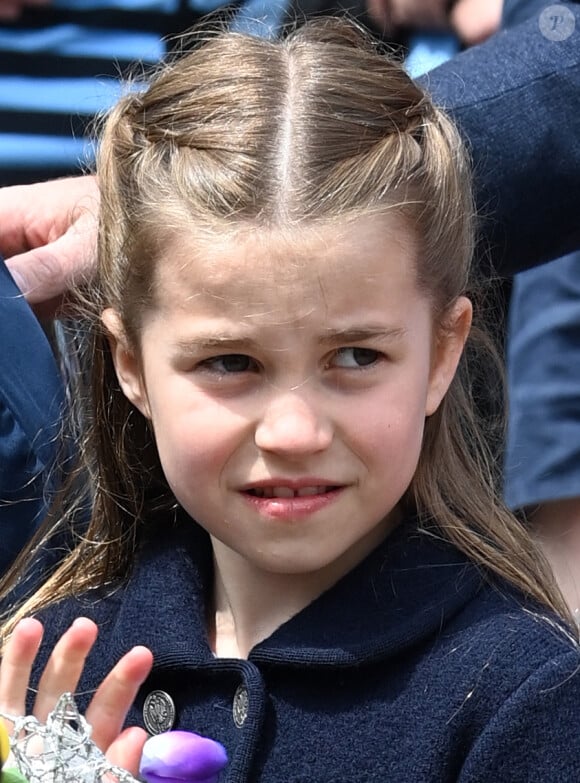 Pour ses 9 ans, Kate Middleton et le prince William ont publié une belle photo de leur fille
 
La princesse Charlotte - Le duc et la duchesse de Cambridge, et leurs enfants, en visite à Cardiff, à l'occasion du jubilé de platine de la reine d'Angleterre. Le 4 juin 2022 