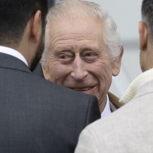 Le roi Charles III d'Angleterre, et Z.Phillips (Z.Tindall), assistent au concours hippique Royal Windsor Horse Show à Windsor, le 3 mai 2024.