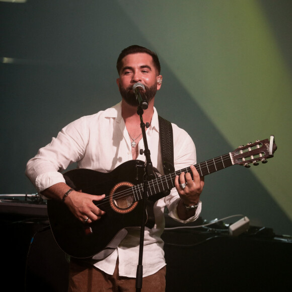 Exclusif - Kendji Girac - Célébration des 10 ans du centre commercial Beaugrenelle à Paris, France. Le 12 octobre 2023. © Christophe Clovis / Bestimage 