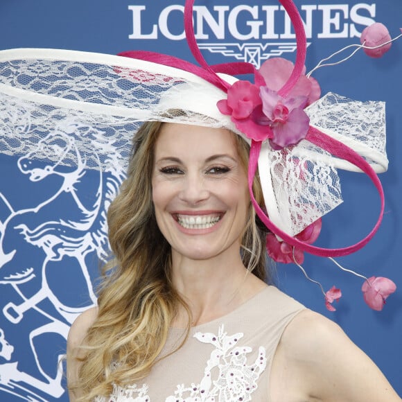 Enfants qu'ils ne peuvent pas renier puisqu'ils sont leurs portraits crachés !
Sophie Thalmann (robe Christophe Guillarmé) - Prix de Diane Longines à l'hippodrome de Chantilly, le 16 juin 2019. © Marc Ausset-Lacroix/Bestimage 