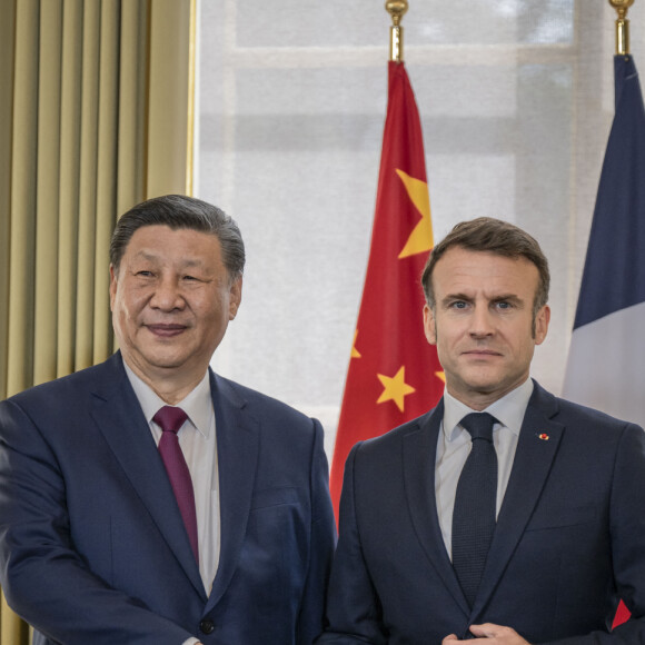 Le président français Emmanuel Macron et le président chinois Xi Jinping lors de l'entretien bilatéral au palais présidentiel de l'Elysée à Paris, France, le 6 mai 2024. © Eliot Blondet/Pool/Bestimage