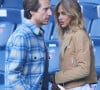 Mathieu Vergne et sa femme Ophélie Meunier sont venus supporter le PSG
 
Mathieu Vergne et sa femme Ophélie Meunier - Célébrités dans les tribunes de la demi-finale retour de Ligue des champions entre le PSG face au Borussia Dortmund (0-1) au Parc des Princes à Paris le 7 mai 2024. © Cyril Moreau/Bestimage