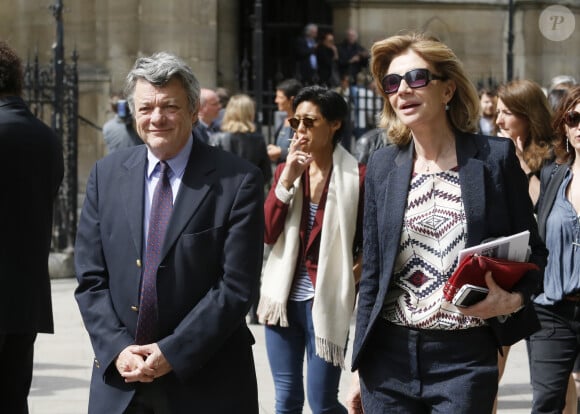 Jean-Louis Borloo et sa femme Béatrice Schönberg - Sorties des obsèques de Patrice Dominguez en la basilique Sainte Clotilde à Paris. Le 16 avril 2015 