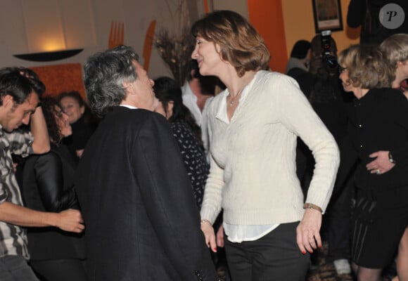Jean Louis Borloo et sa femme Beatrice Schonberg celebrent l'anniversaire de Chantal Lauby lors du festival 2 cinéma de Valenciennes, le 23 mars 2013.  