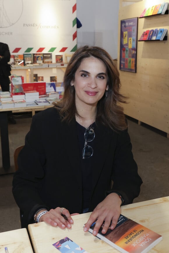 La journaliste de 46 ans a annoncé quitter les antennes de CNews et d'Europe 1 pour partir en congé maternité
Sonia Mabrouk - Festival du Livre de Paris 2023 au Grand Palais Éphémère - Paris le 22/04/2023 - © Jack Tribeca / Bestimage