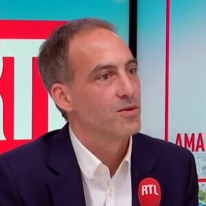 Raphaël Glucksmann est candidat aux Européennes et prive Léa Salamé d'antenne radio pendant toute sa campagne.