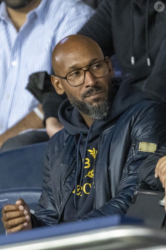 Nicolas Anelka - People au match de football ligue 1 Uber Eats PSG - Montpellier (2-0) au Parc des Princes à Paris le 25 septembre 2021 