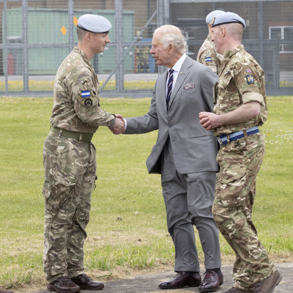 Le roi Charles III d'Angleterre remet officiellement le rôle de colonel en chef de l'Army Air Corps au prince de Galles à la base militaire Army Aviation Center de Middle Wallop, Hampshire, Royaume Uni, le 13 mai 2024. © GoffPhotos/Bestimage 