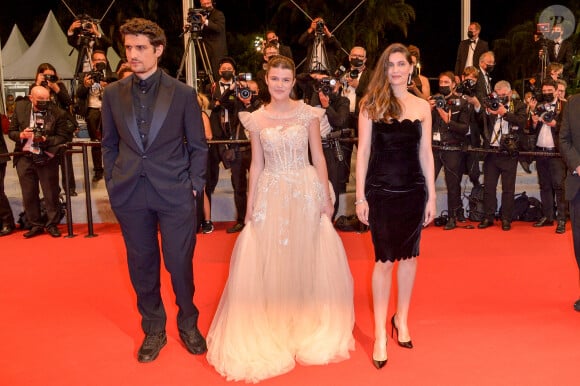 Louis Garrel, Julia Boeme et Laetitia Casta au Festival de Cannes 2021. Photo by David Niviere/ABACAPRESS.COM