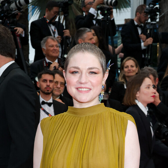 Emilie Dequenne - Montée des marches du film " Le deuxième acte " pour la cérémonie d'ouverture du 77ème Festival International du Film de Cannes, au Palais des Festivals à Cannes. Le 14 mai 2024 © Jacovides-Moreau / Bestimage 