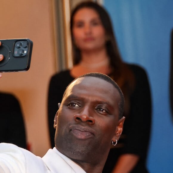 Omar Sy (Jury Longs Métrages) - Montée des marches du film " Le deuxième acte " pour la cérémonie d'ouverture du 77ème Festival International du Film de Cannes, au Palais des Festivals à Cannes. Le 14 mai 2024 © Jacovides-Moreau / Bestimage 