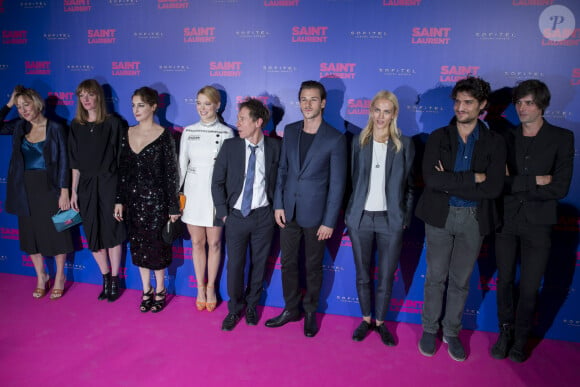 Après avoir pris connaissance de l'accident et de l'état dans lequel se trouvait l'acteur.
Valeria Bruni Tedeschi, Kate Moran, Amira Casar, Léa Seydoux, Gaspard Ulliel, Bertrand Bonello, Aymeline Valade et Louis Garrel - Avant Première du film "Saint Laurent" au Centre Georges Pompidou" à Paris le 23 septembre 2014. 