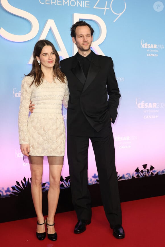 Rebecca Marder et Benjamin Lavernhe (habillé en Givenchy) - Photocall de la 49ème édition de la cérémonie des César à l'Olympia à Paris le 23 février 2024 © Dominique Jacovides / Olivier Borde / Bestimage 