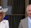 La femme du roi Charles III a fait une grande annonce
 
Le roi Charles III d'Angleterre et Camilla Parker Bowles, reine consort d'Angleterre, reçoivent des invités lors d'une Garden Party à Buckingham Palace à Londres, le 8 mai 2024.