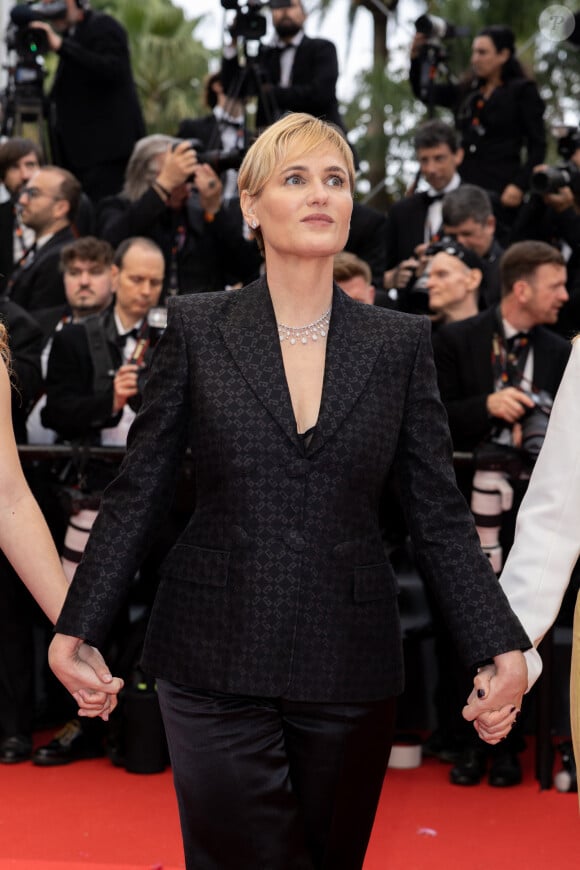 Judith Godrèche - Montée des marches du film " Furiosa : A Mad Max Saga " lors du 77ème Festival International du Film de Cannes, au Palais des Festivals à Cannes. Le 15 mai 2024 © Olivier Borde / Bestimage 