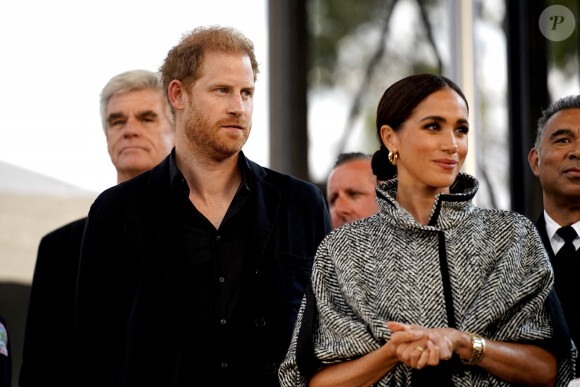 William et Meghan n'ont pas été invités, alors même que Hugh Grosvenor est le parrain d'Archie.
Le prince Harry, duc de Sussex, et Meghan, duchesse de Sussex, lors d'un concert de bienfaisance pour les premiers intervenants de Santa Barbara dans la propriété de Kevin Costner à Montecito, aux États-Unis, le 22 septembre 2023. Photo par Jerry Perez/PCN/ABACAPRESS.COM